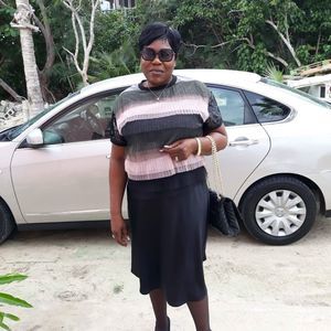 Meet your Posher, Sharon